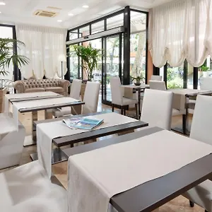 hotel-novella.emilia-romagnahotels.net/