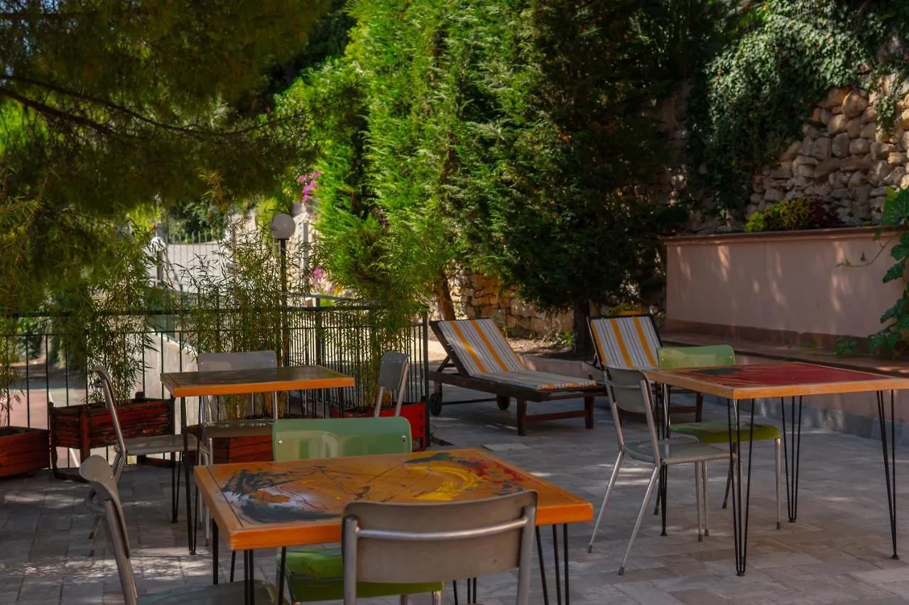 Guest house Officine Bordighera Hotel Italy
